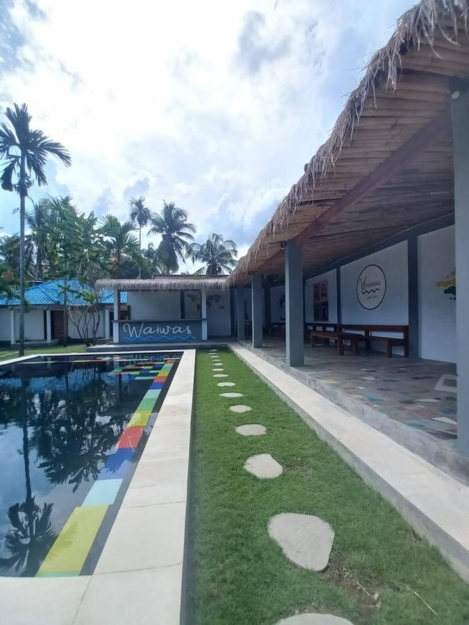 Waiwas Hostel Kuta  Ngoại thất bức ảnh