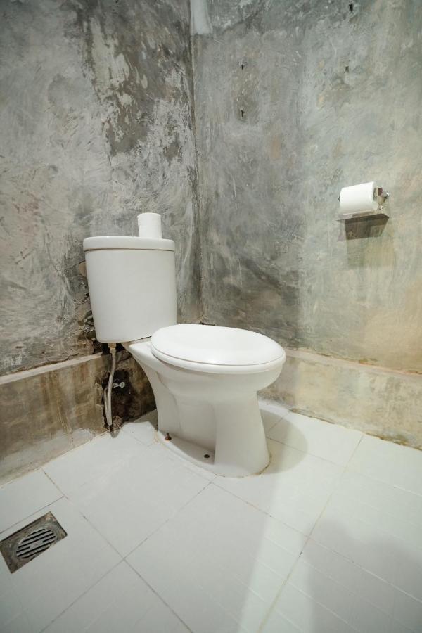 Waiwas Hostel Kuta  Ngoại thất bức ảnh