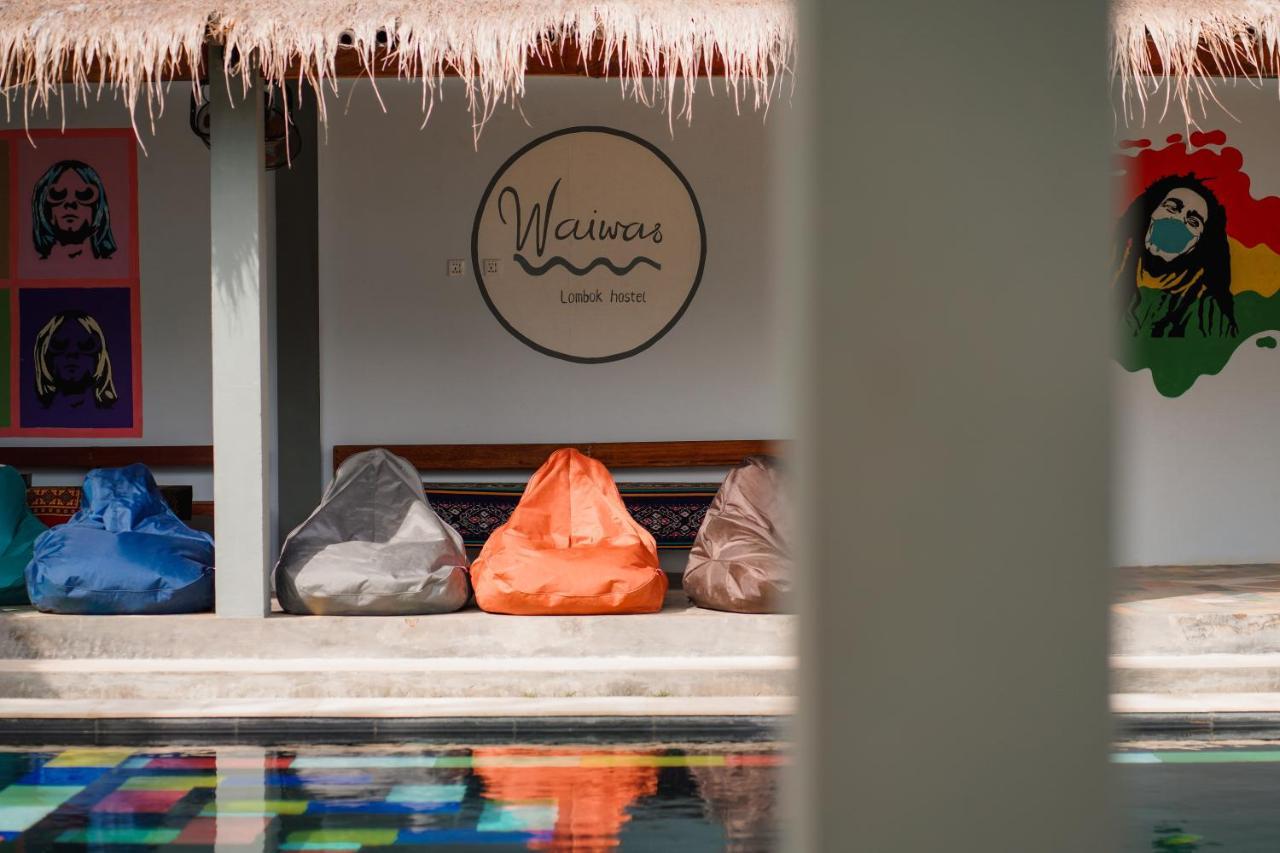 Waiwas Hostel Kuta  Ngoại thất bức ảnh